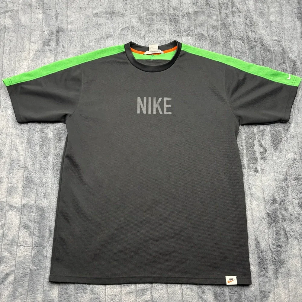 Nike Mens XL Gray Green Short Sleeve Athletic Training Shirt RN 56323